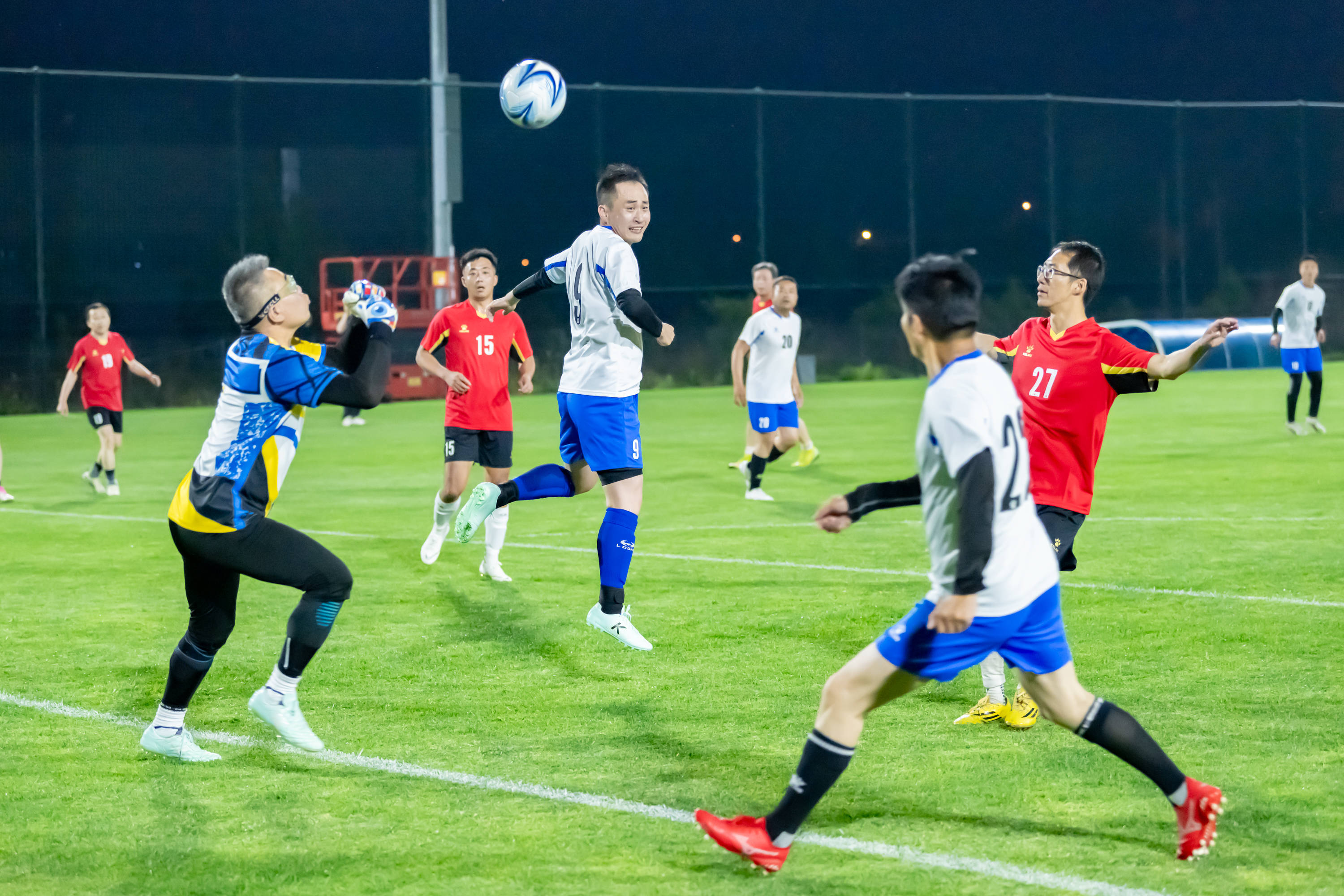 老鹰险胜凯 老鹰险胜凯