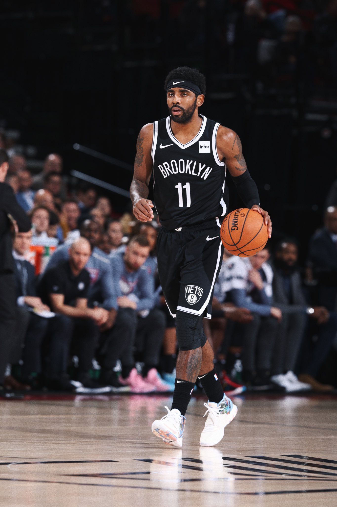 致罚球与球 致罚球与球